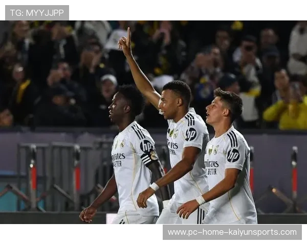 皇马挖角巴黎成功，姆巴佩联手维尼修斯？