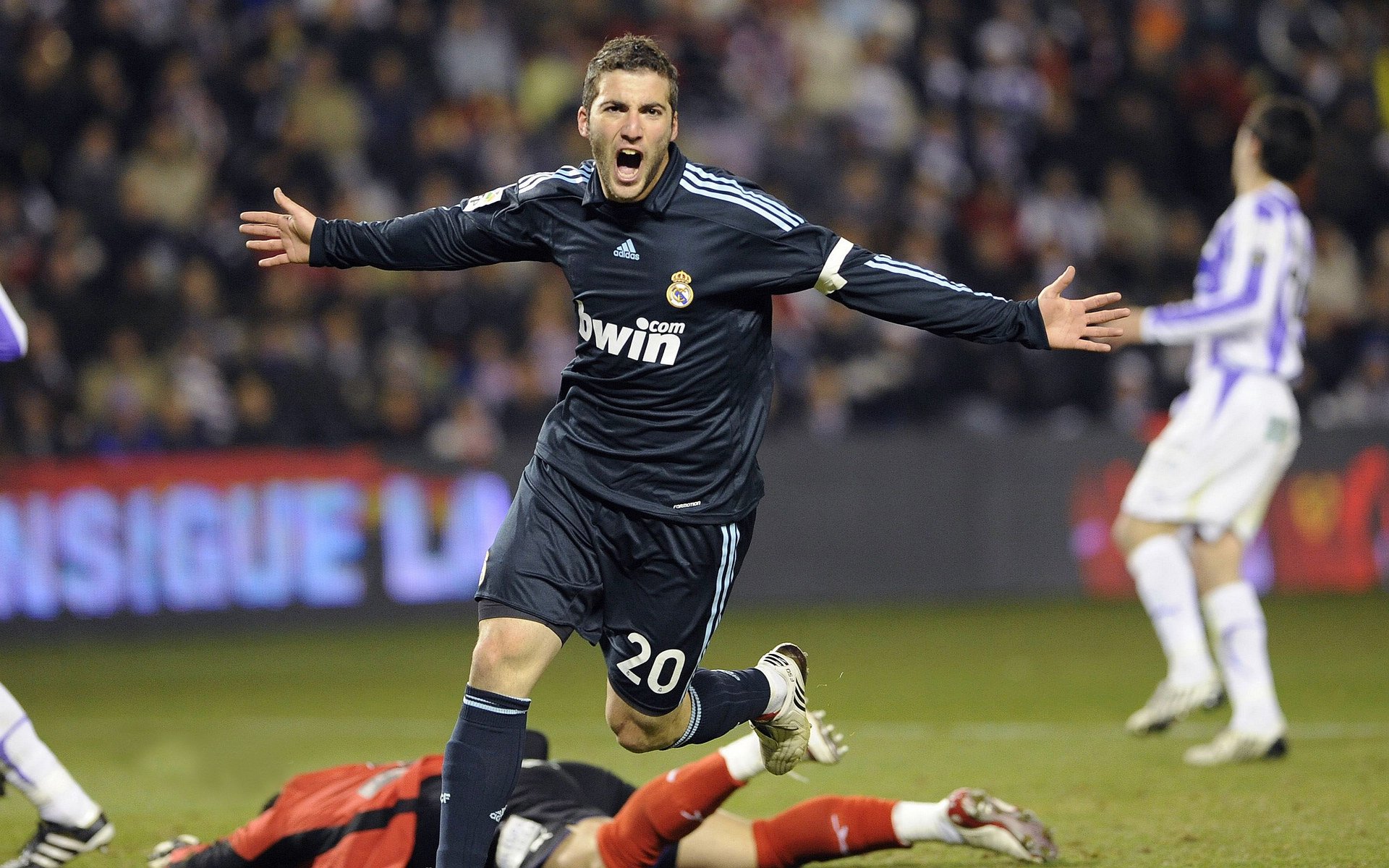 足球历史冠军排行榜，足球历届冠军